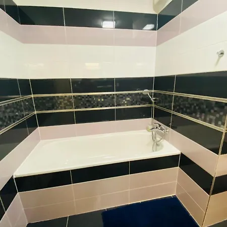 Jegeho & Free Parking Apartmán Bratislava