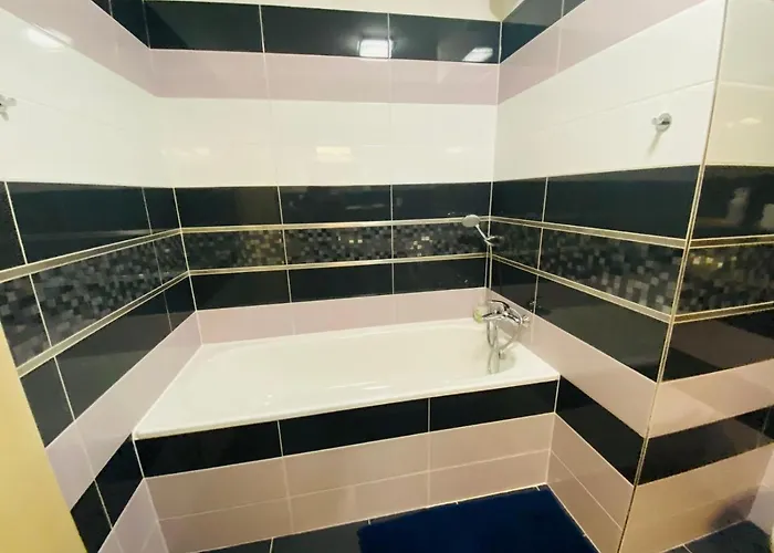 Jegeho & Free Parking Apartment Bratislava