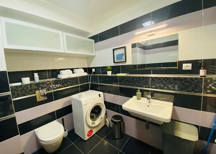 Jegeho & Free Parking Apartment Bratislava